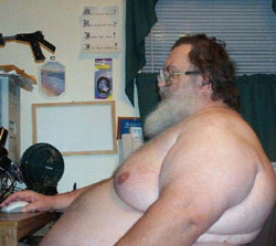 fat-man-at-computer